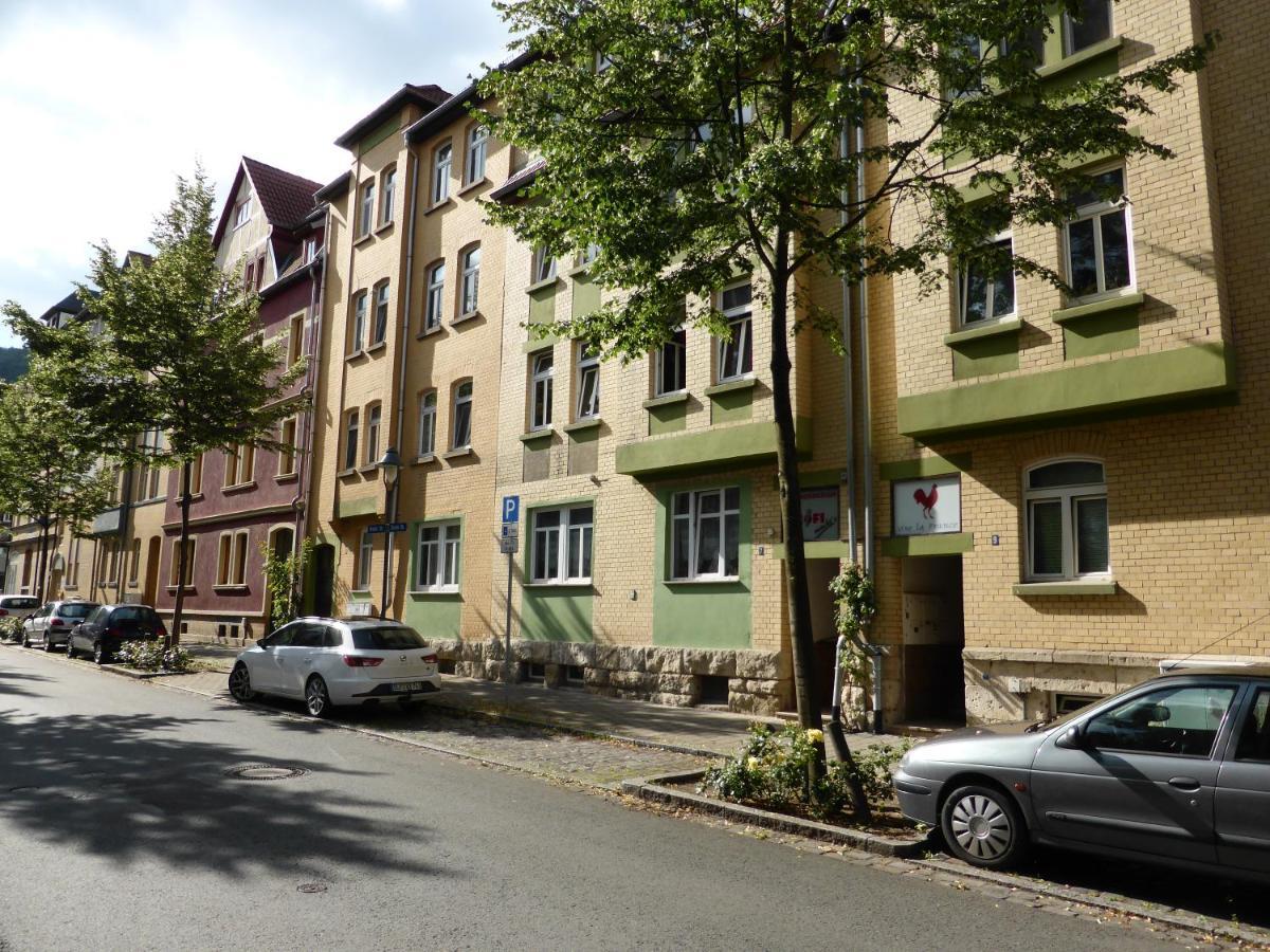 Apartment Humboldt 3 Schlafzimmer,Wifi, Netflix Parken, Terrasse, Klimatisiert, Naehe Zentrum Jena Bagian luar foto