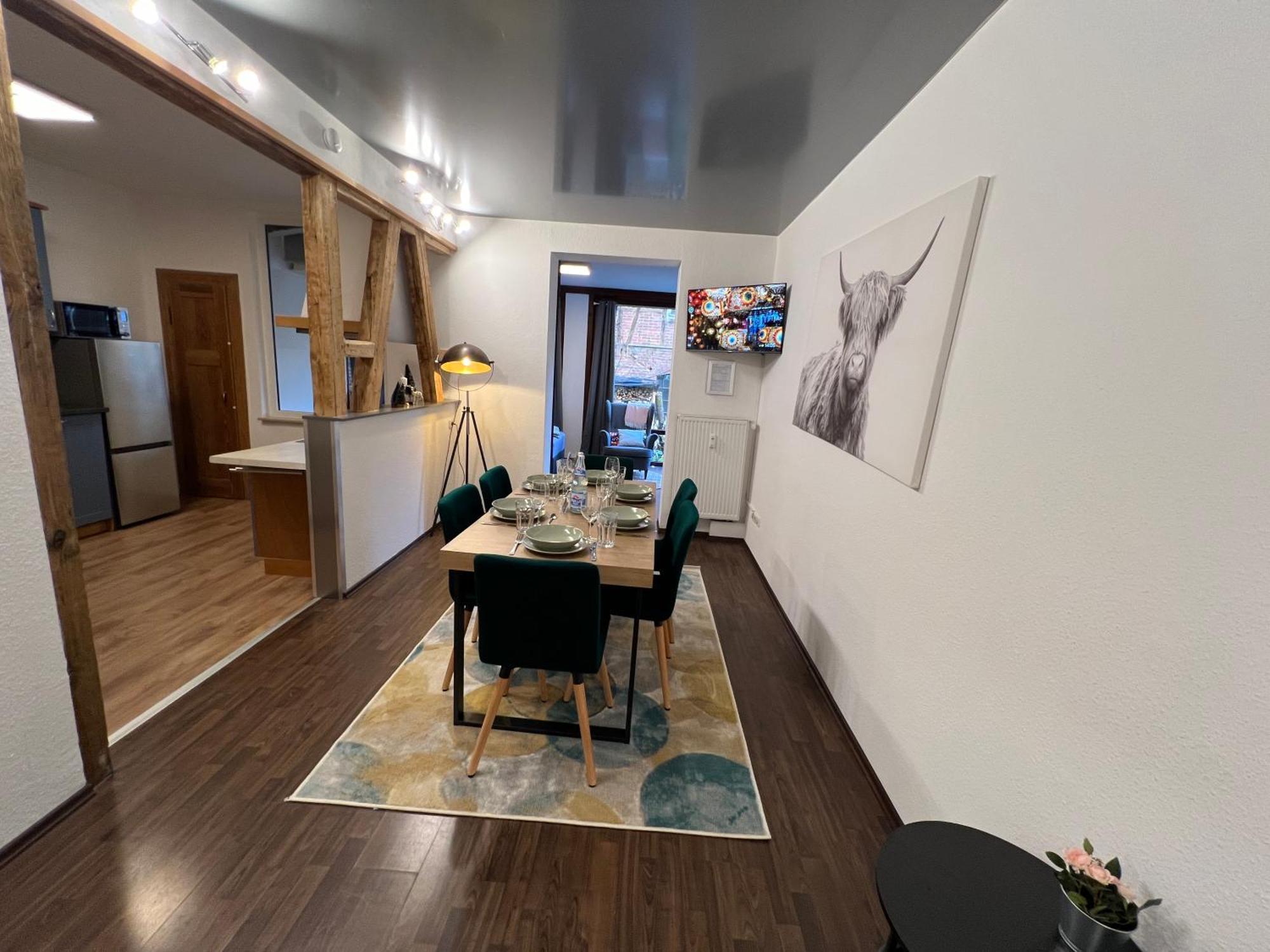 Apartment Humboldt 3 Schlafzimmer,Wifi, Netflix Parken, Terrasse, Klimatisiert, Naehe Zentrum Jena Bagian luar foto
