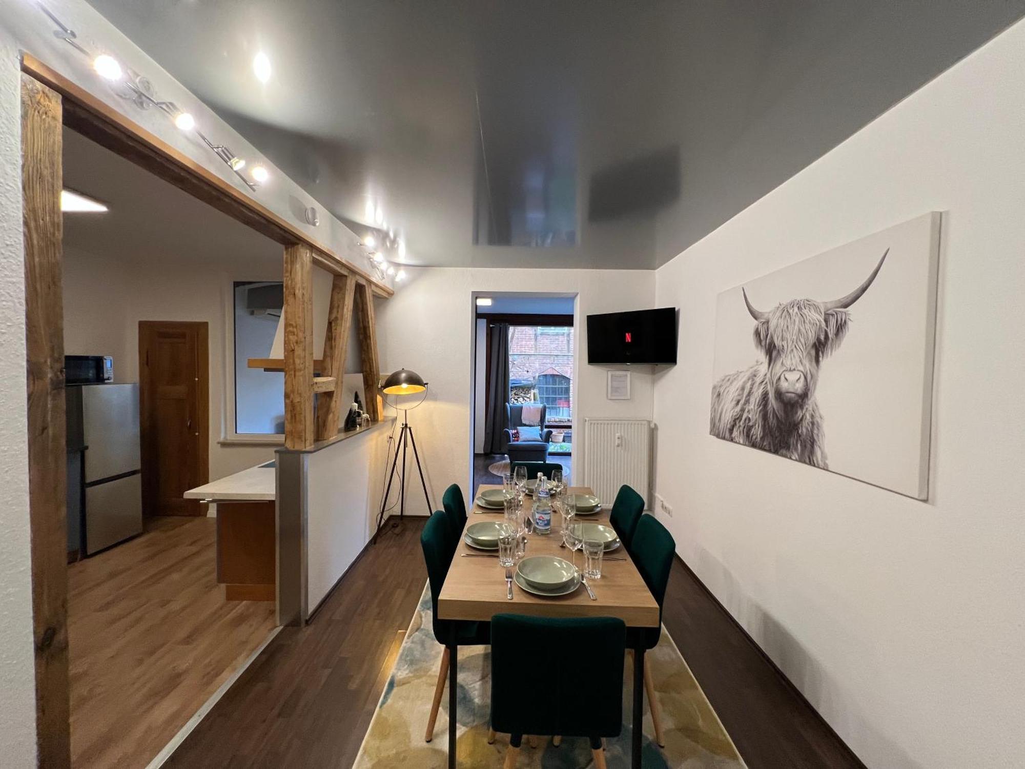 Apartment Humboldt 3 Schlafzimmer,Wifi, Netflix Parken, Terrasse, Klimatisiert, Naehe Zentrum Jena Bagian luar foto