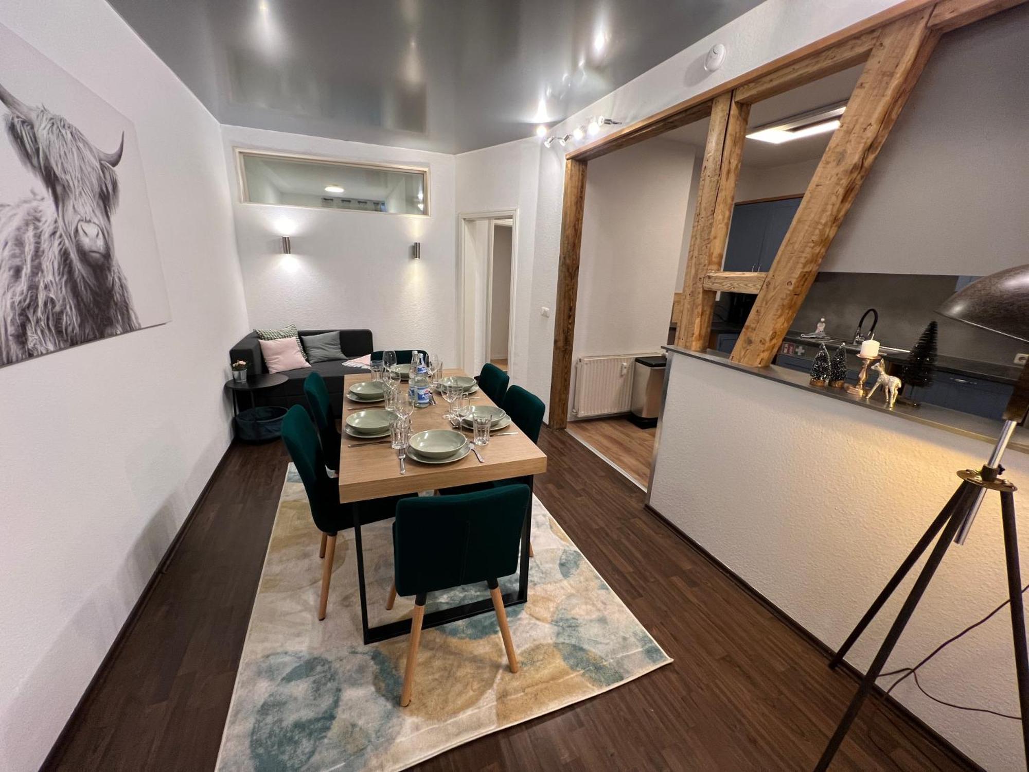 Apartment Humboldt 3 Schlafzimmer,Wifi, Netflix Parken, Terrasse, Klimatisiert, Naehe Zentrum Jena Bagian luar foto